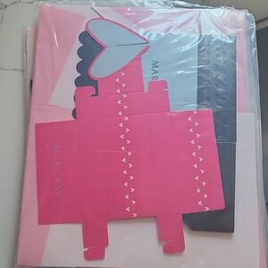 Mary Kay Heart Design Gift Boxes in Pink and Black